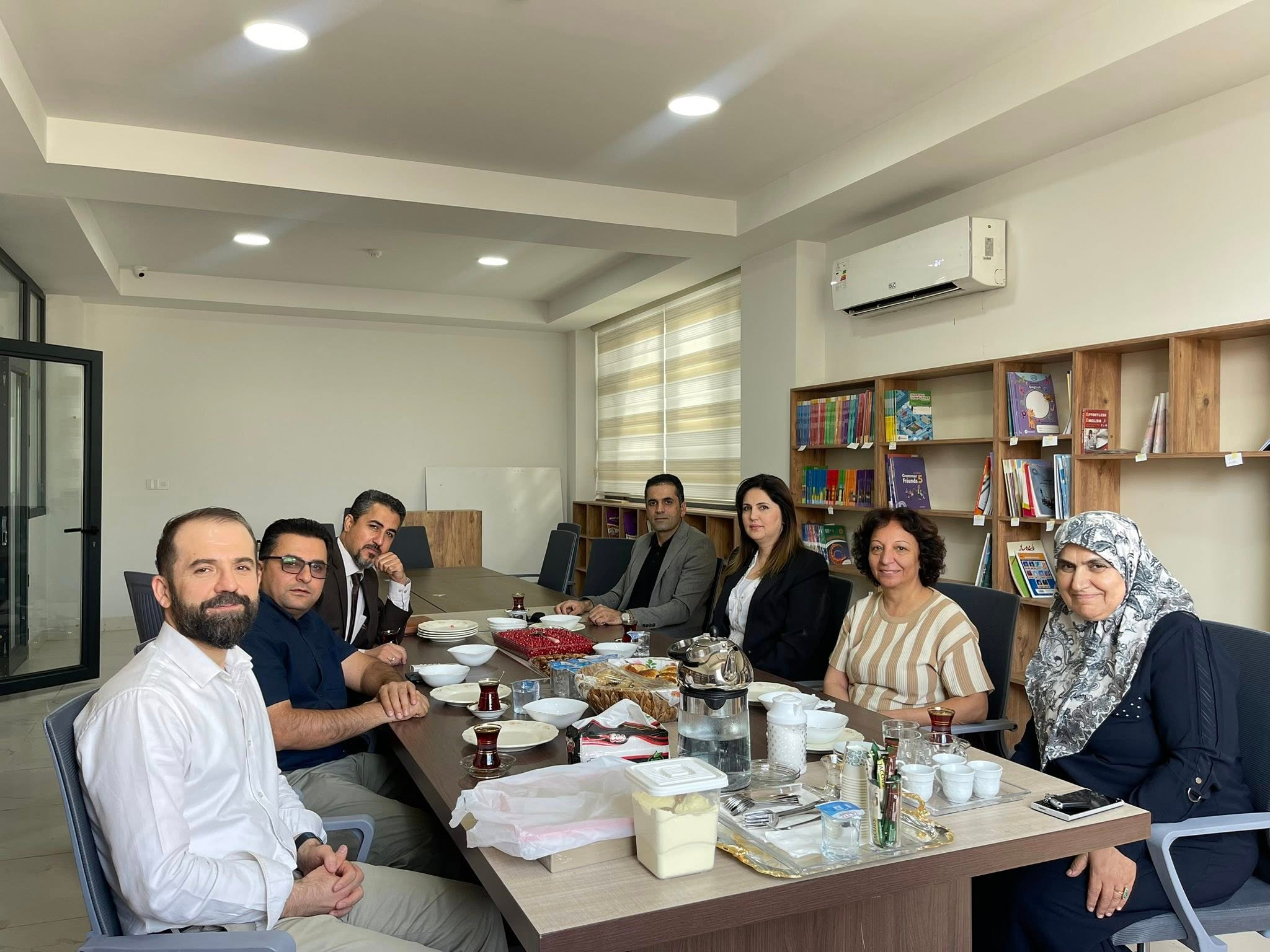 سەردان و پێشکەشکردنی سوپاسنامە