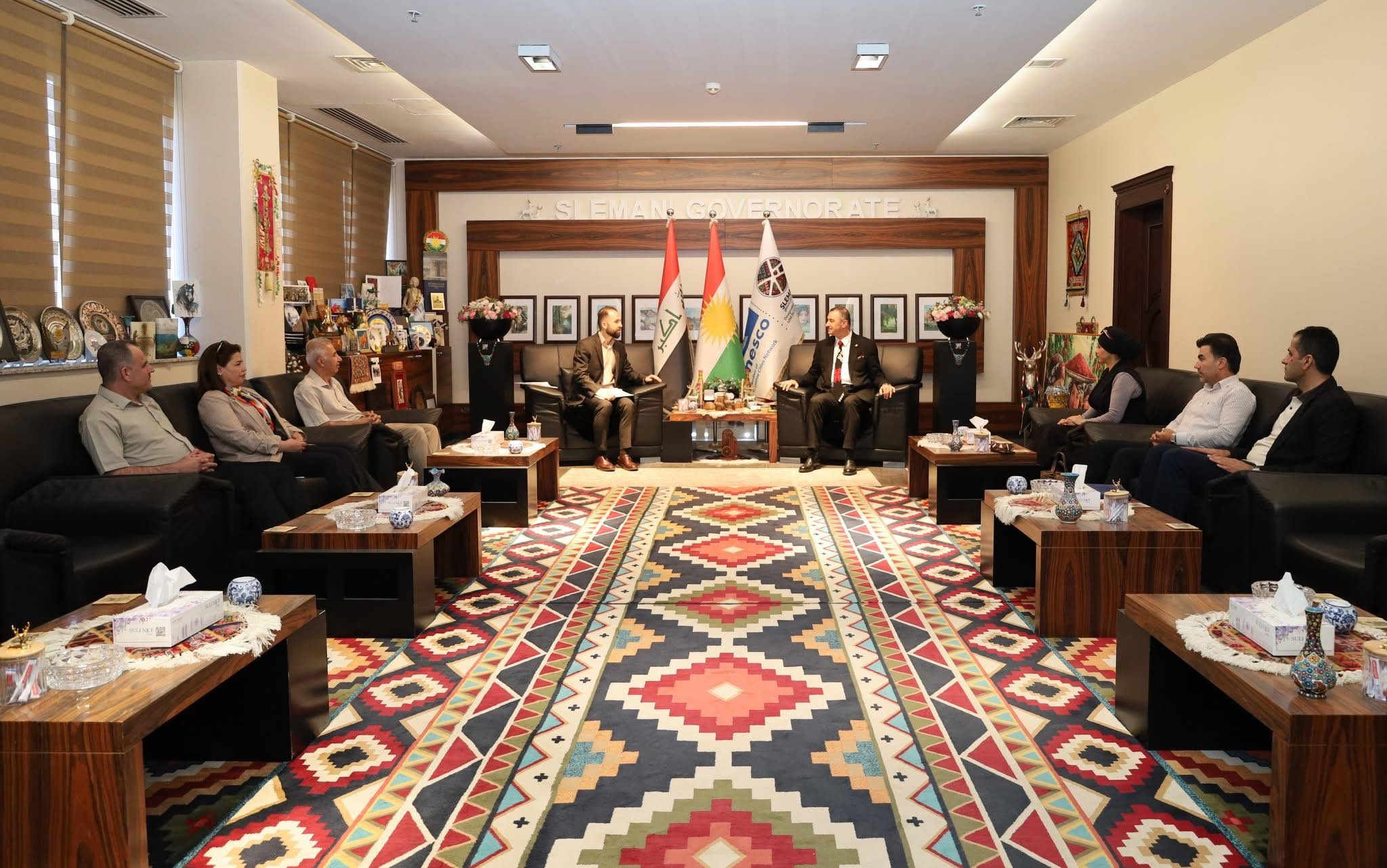 شاندێکی فیدراسیۆن، سەردانی بەڕێز (د.هەڤاڵ ئەبوبەکر، پارێزگاری سلێمانی) کرد